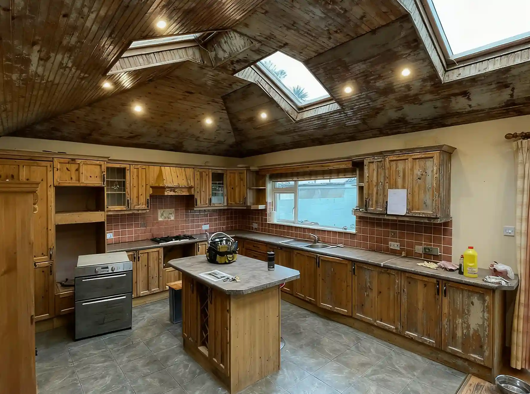 Kitchen Renovation – Full Service Remodeling by Kitchens4U Before