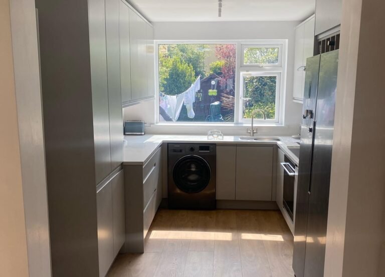 Light Grey Handleless U-Shaped Kitchen in Swords, Dublin